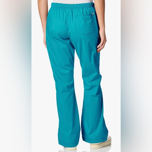 Scrubs WonderWink Women's WonderFLEX Grace Flare Leg Cargo Pant;Teal; medium - Picture 2 of 6